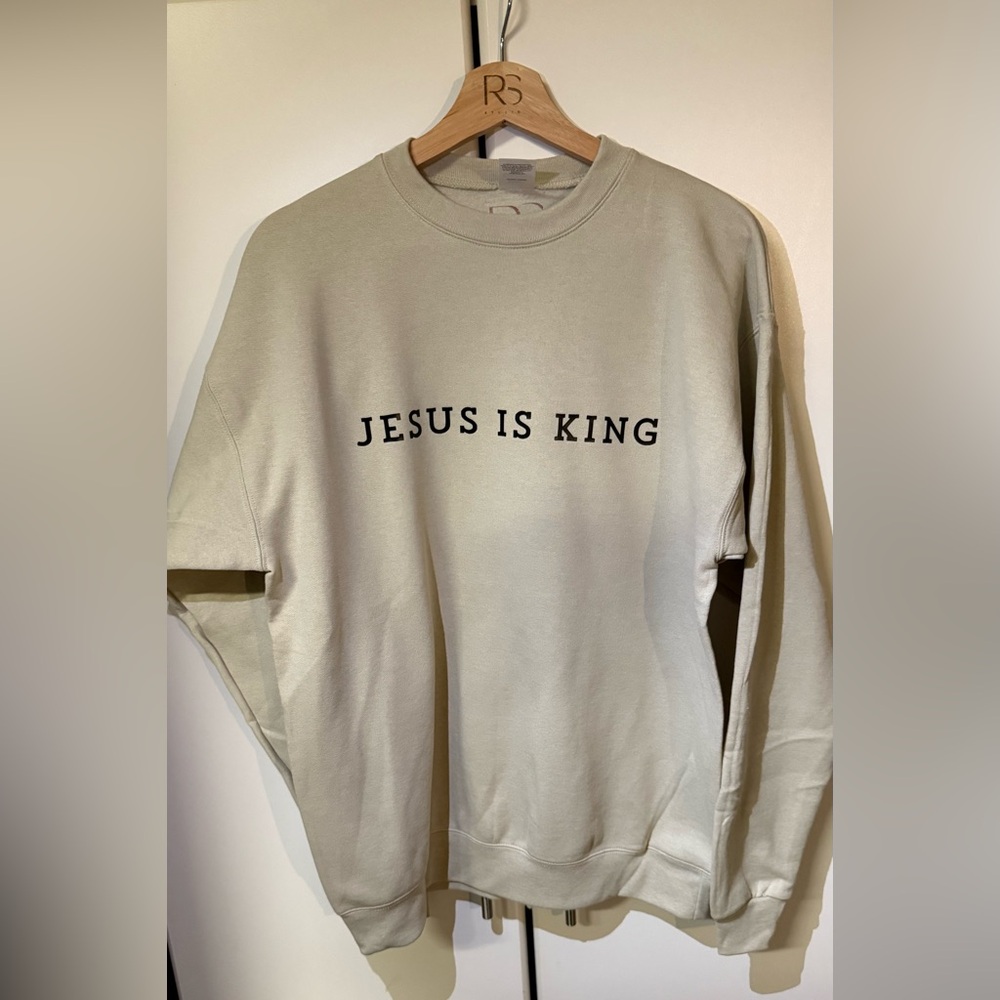 Jesus Is King Beige Sweatshirt - Picture 4 of 4